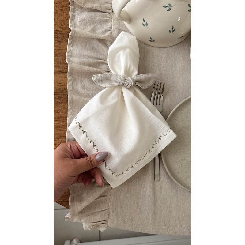Guardanapo Off White Cambraia de Linho com costura decorada ( Unidade )