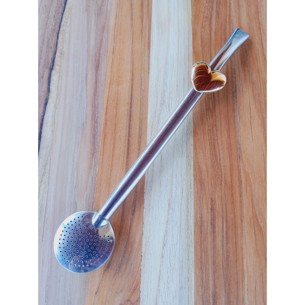 Bomba de Chimarrão em Inox Com Detalhe Coração Bojo Fixo 23cm