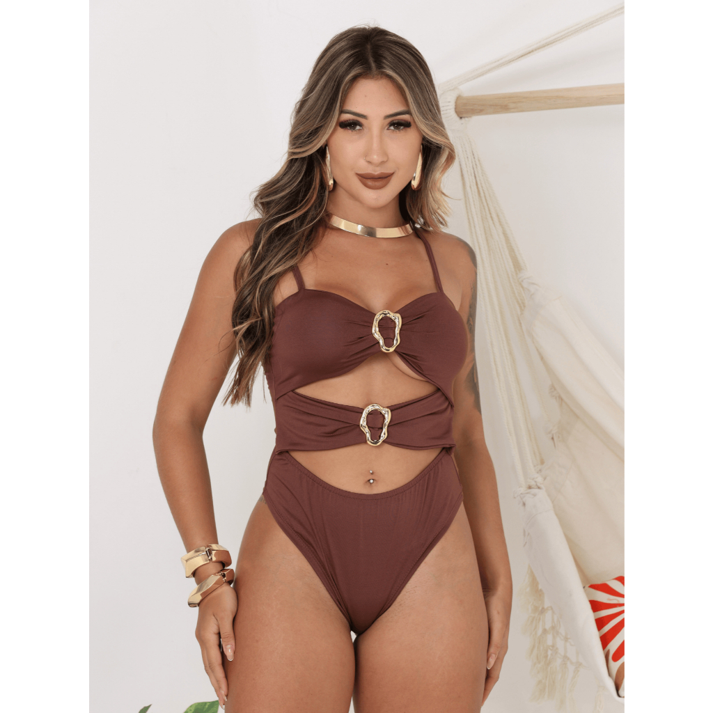 Body feminino com detalhe fivelas